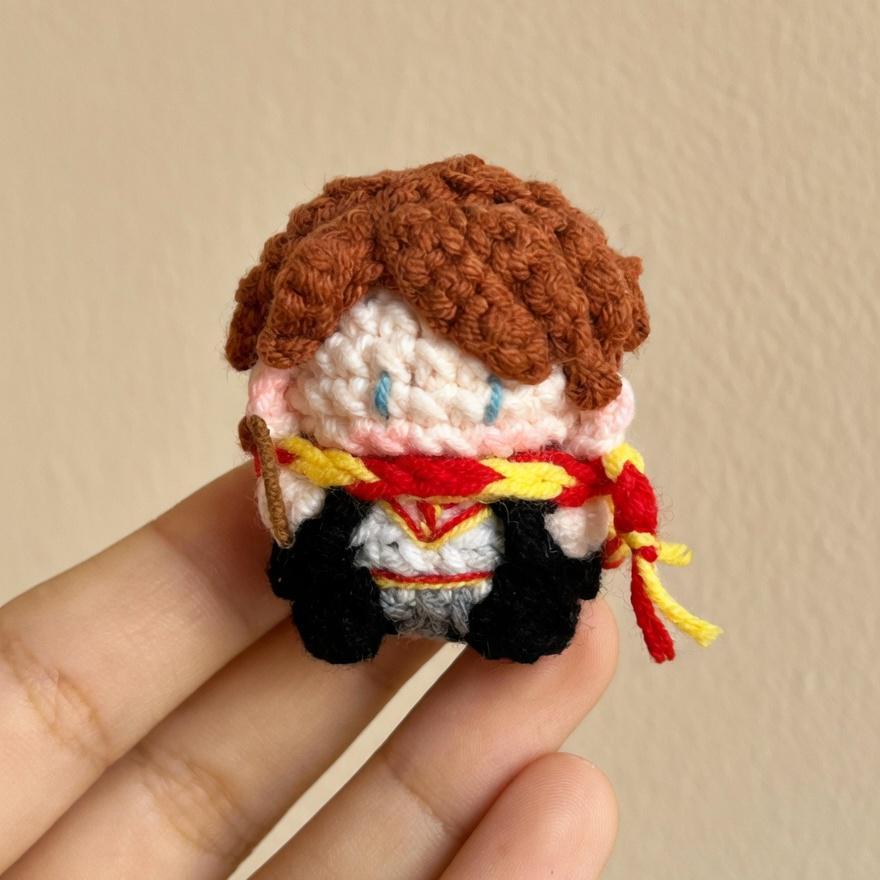 Crochet Wizard Doll Phone Charm, Magic Boy Amigurumi Keychain, Handmade Wizard Bag Charm, Cute Magic Gift, Dark Magic Crochet Phone Strap