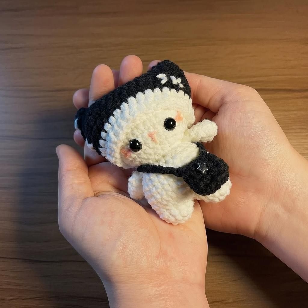 Crochet Cat Keychain, Handmade Amigurumi Kitten Plush, Kawaii Dress Up Cat Toy, Gift for Cat Lovers, Personalized Gift