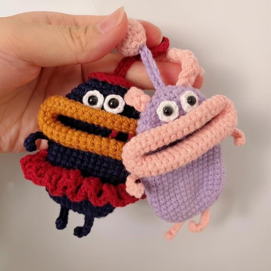 Funny Crochet Car Key Case, Handmade Monster Key Holder, Cute Amigurumi Key Cover, Weird Lips Key Sleeve, Quirky Gift for Car