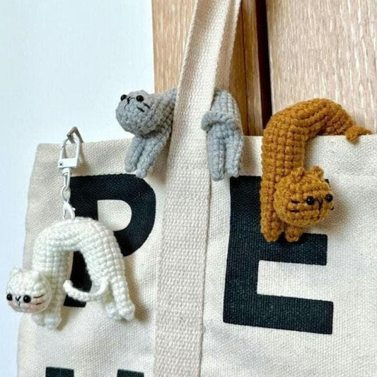 Cute Arched Back Crochet Cat Keychain, Stretching Amigurumi Cat Bag Charm, Handmade Funny Cat Lover Gift, Kawaii Crochet Animal Accessory
