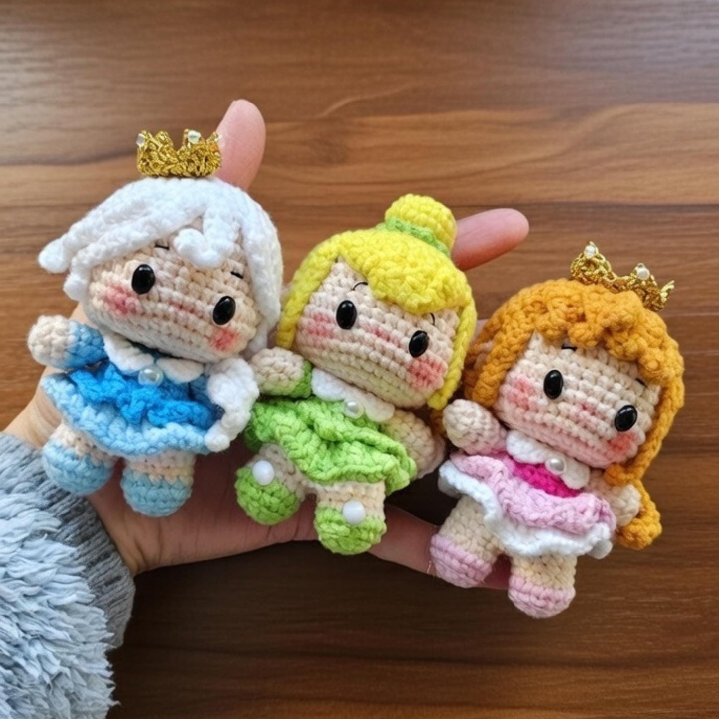 Crochet Princess Keychain, Amigurumi Princess Doll, Kawaii Fairytale Character, Handmade Crochet Keyring, Gift for Girls, Cute Bag Charm