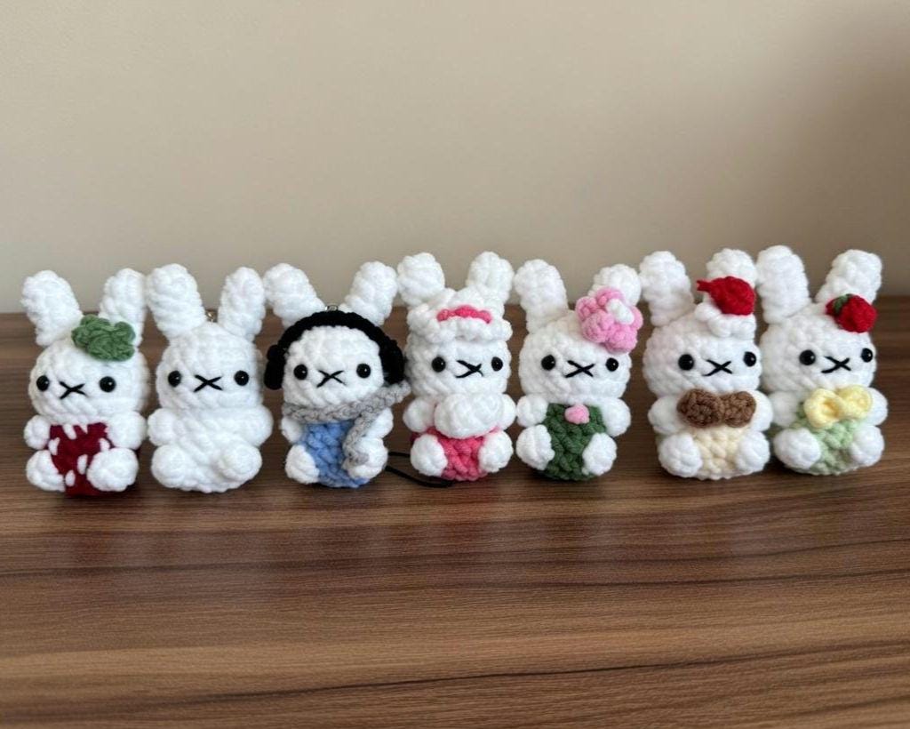 Crochet Cute Bunny Phone Charm, Handmade Bunny Keychain, Cute Amigurumi Mini Plush, Kawaii Bag Charm Gift