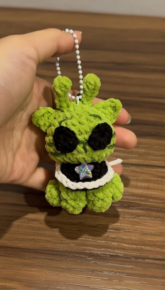 Crochet Alien Cat Keychain, Amigurumi Alien Plush, Handmade Kawaii Green Cat, Mini Plush Bag Charm, Cute Space Cat Gift