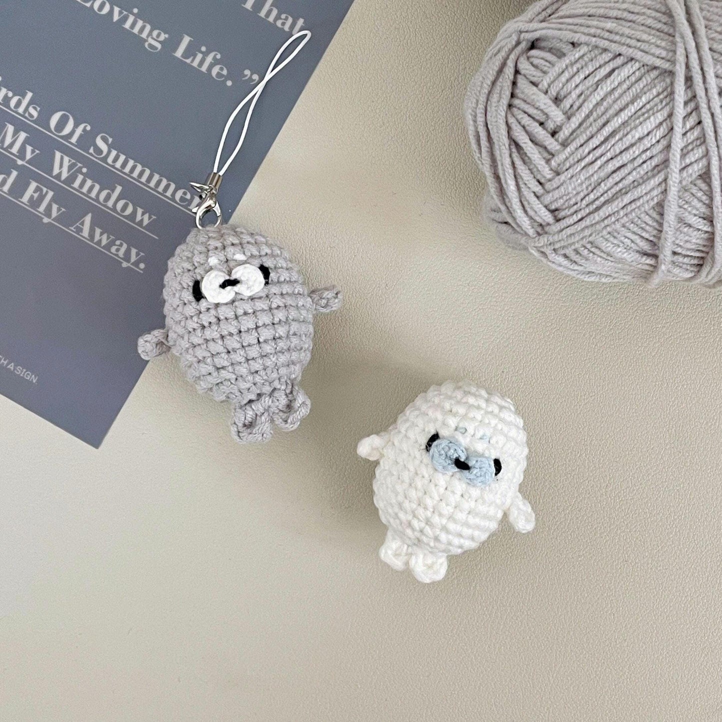 Crochet Seal Phone Charm, Amigurumi Seal Keychain, Cute Kawaii Animal Bag Charm, Handmade Ocean Animal Accessory, Gift for Seal Lover