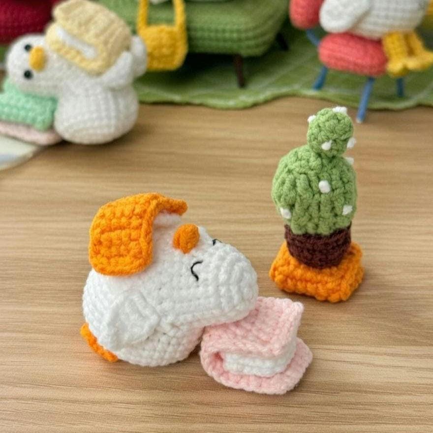 Crochet Lazy Duck Desk Decor,Amigurumi Goose Keychain, Cute Handmade Duck Plushie, Kawaii Bag Charm, Funny Animal Gift