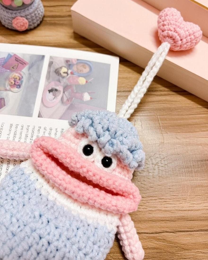 Funny Crochet Car Key Case, Handmade Monster Key Holder, Cute Amigurumi Key Cover, Weird Lips Key Sleeve, Quirky Gift for Car