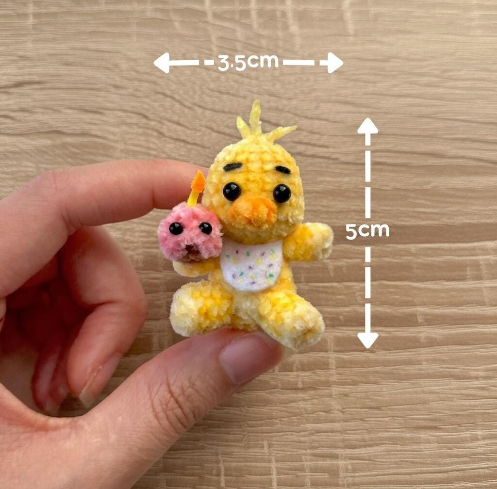 FNAF Crochet Mini Keychain – Five Nights at Freddy’s Amigurumi Plush Bear Bunny Fox Chick Charm, Gamer Collectible Gift