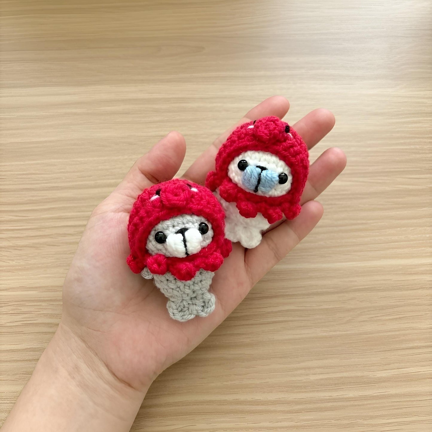 Crochet Seal Octopus Phone Charm, Kawaii Seal Keychain, Handmade Amigurumi Seal Keyring, Cute Crochet Animal Bag Charm, Small Plush Gift