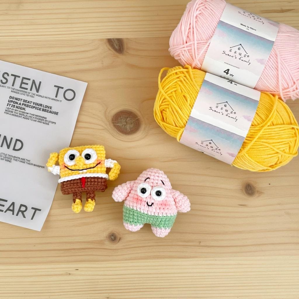 Crochet Sponge Patrick Phone Charm, Cute Amigurumi Keychain, Handmade Cartoon Character Bag Charm, Kawaii Crochet Gift for Friends