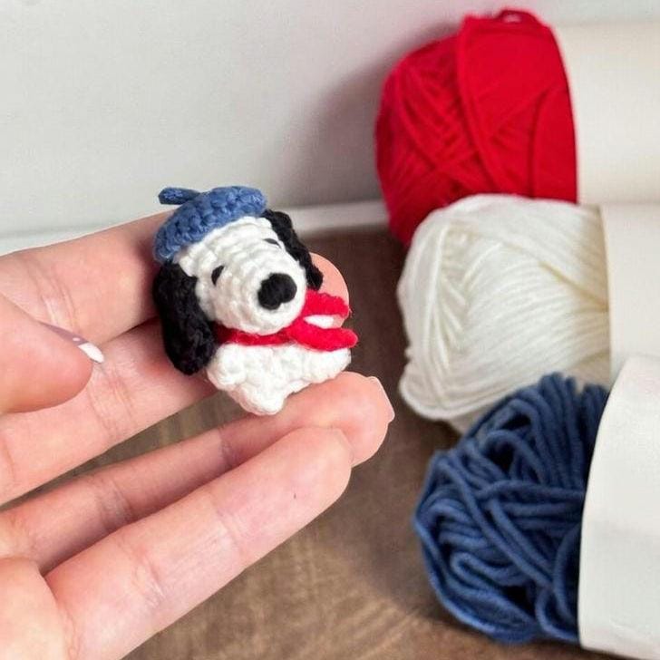 Mini Crochet Snoopy and Woodstock Keychains, Handmade Amigurumi Bag Charms, Cute Cartoon Animal Plushies, Crochet Phone Charm