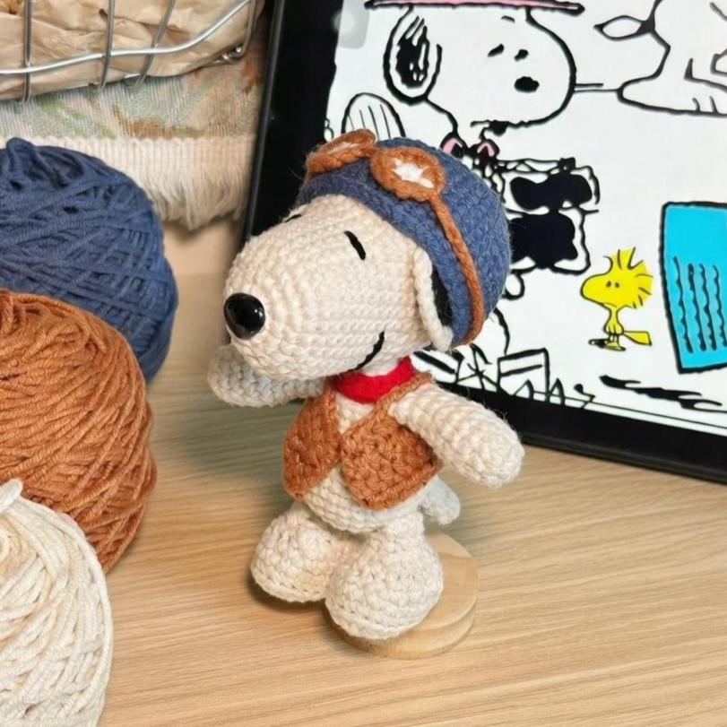 Pilot Snoopy Crochet Keychain, Aviator Dog Amigurumi Bag Charm, Handmade Cartoon Keyring Gift for Peanuts Lover