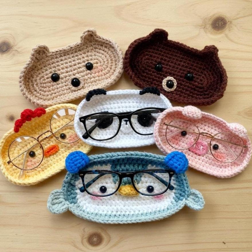 Handmade Crochet Animal Glasses Holder - Finished Product, Cute Eyeglass Holder, Eyeglass Holder Crochet, Desk Accessory Gift, Glasses Stand