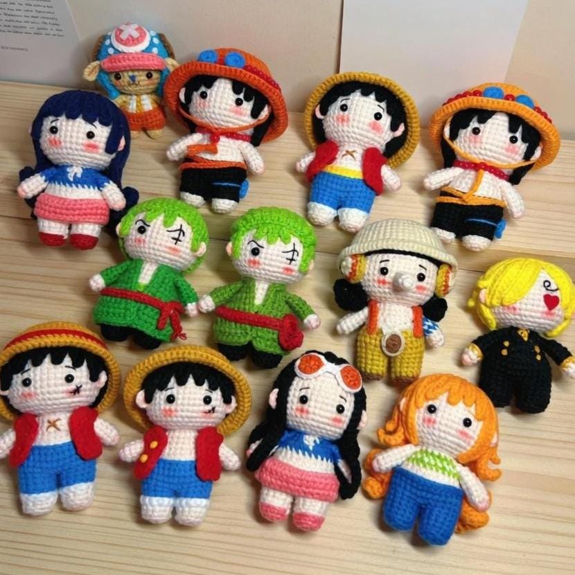 Crochet Pirate Crew Keychain, Desk Decor Gift, Handmade Amigurumi Cotton Doll, Gift for Manga Fans, Kawaii Bag Accessory, Sea Adventurer