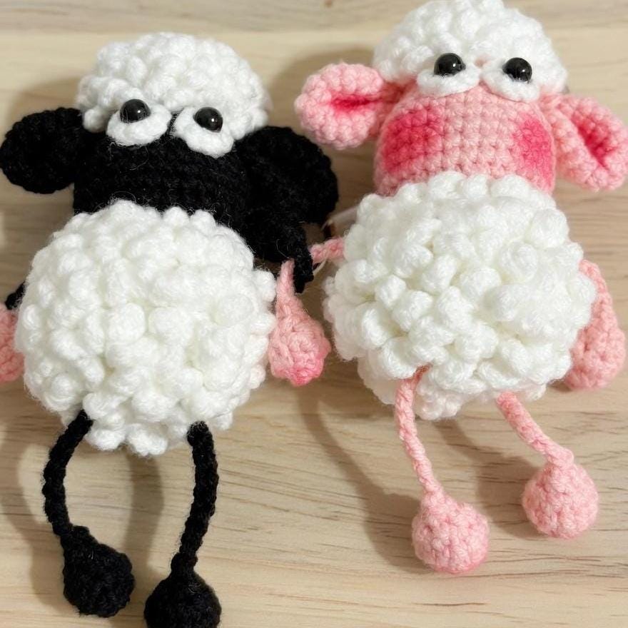 Crochet Sheep Bag Charm, Lamb Keychain, Cute Amigurumi Sheep Charm, Handmade Crochet Keychain, Kawaii Bag Charm, Gift for Sheep Lovers