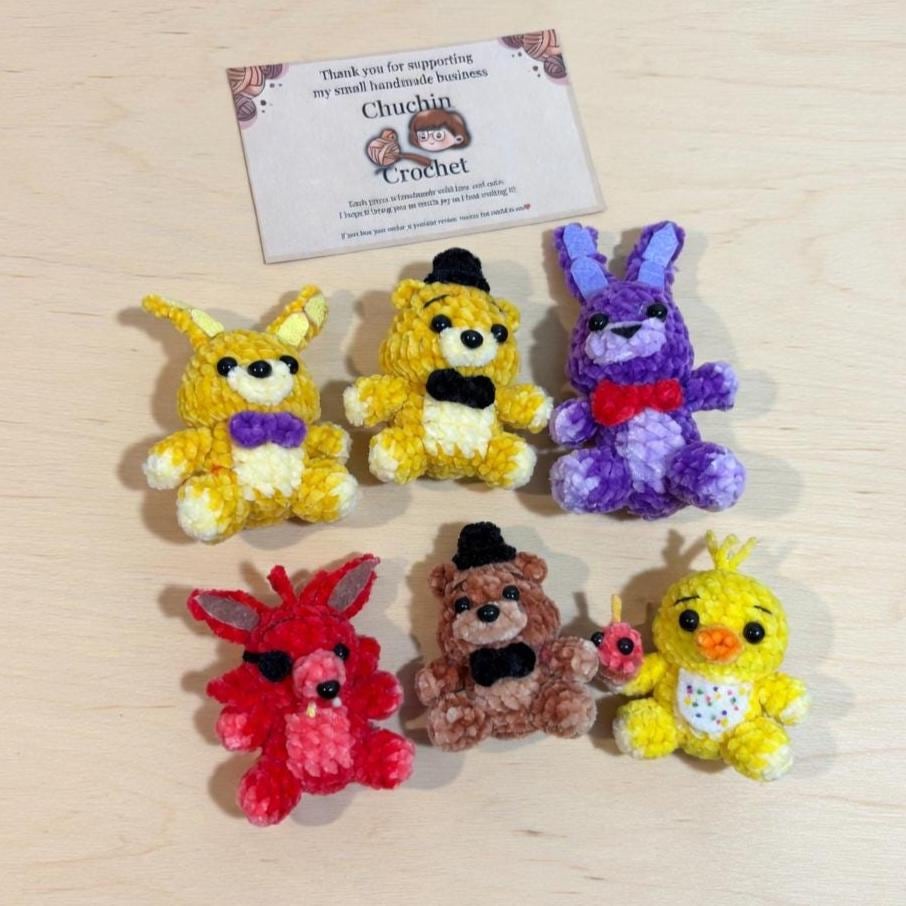 FNAF Crochet Keychain Amigurumi – Five Nights at Freddy’s Character Plush Charm, Freddy Bonnie Foxy Chica Mascot, Horror Game Gift