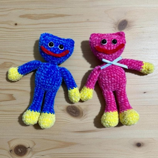 Crochet Blue & Pink Monster Keychain, Cute Amigurumi Keyring, Horror Game Inspired Doll, Handmade Gift for Gamers, Couple Monster Keychain