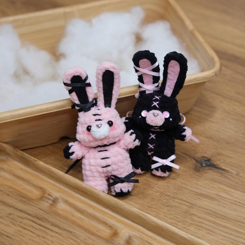 Crochet Bunny and Bear Matching Keychain, Couple Keychain Set, Cute Amigurumi Bag Charm, Best Friend Gift, Kawaii Plush Keyring